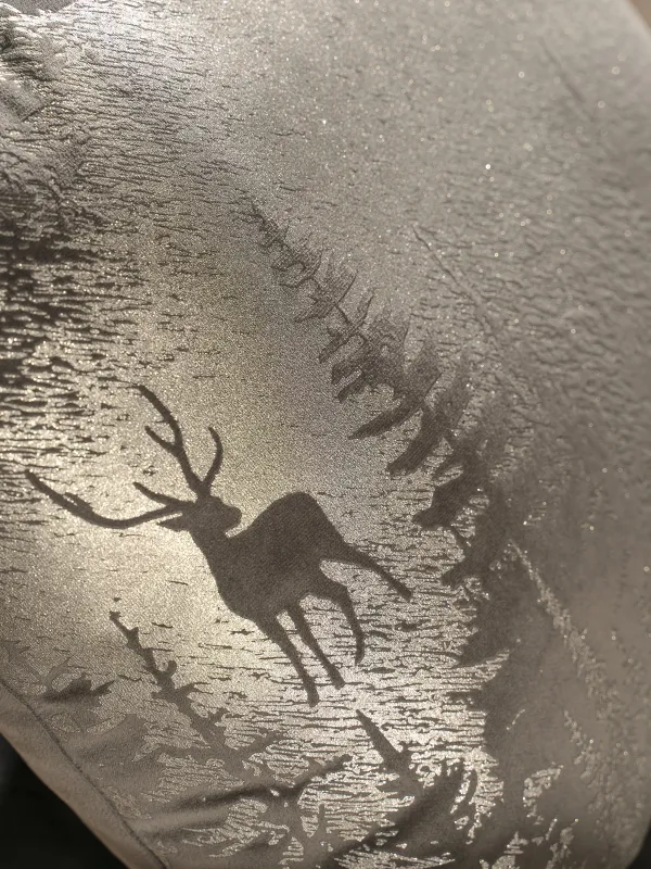 Подушка декоративная, 45х45 см, вельвет, серебристо-серая, Олени в лесу, Winter deer, image-5