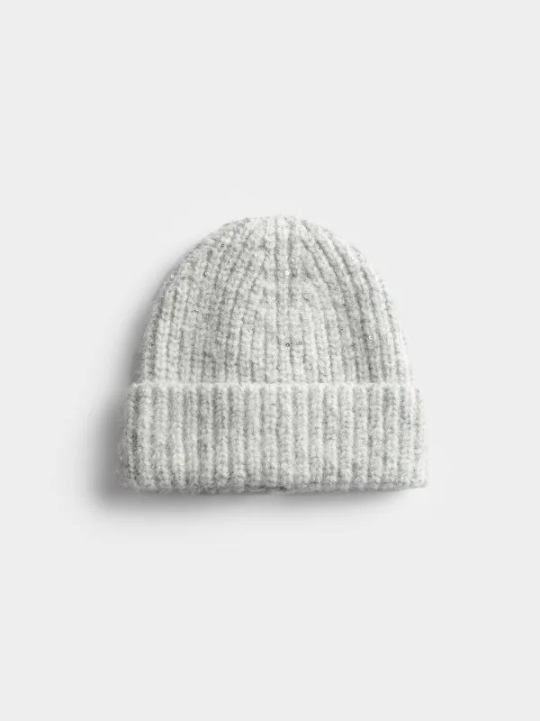 Шапка с добавлением шерсти и люрекса Knitting fuzz, image-0