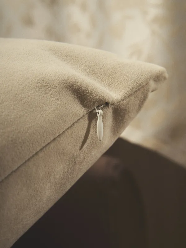 Подушка декоративная, 45х45 см, вельвет, молочная, Silk velvet, image-4