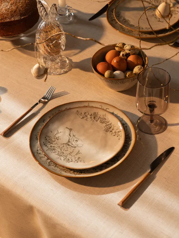 Тарелка закусочная, 22 см, керамика R, бежевая, Заяц с цветами, Rustic Easter, image-7