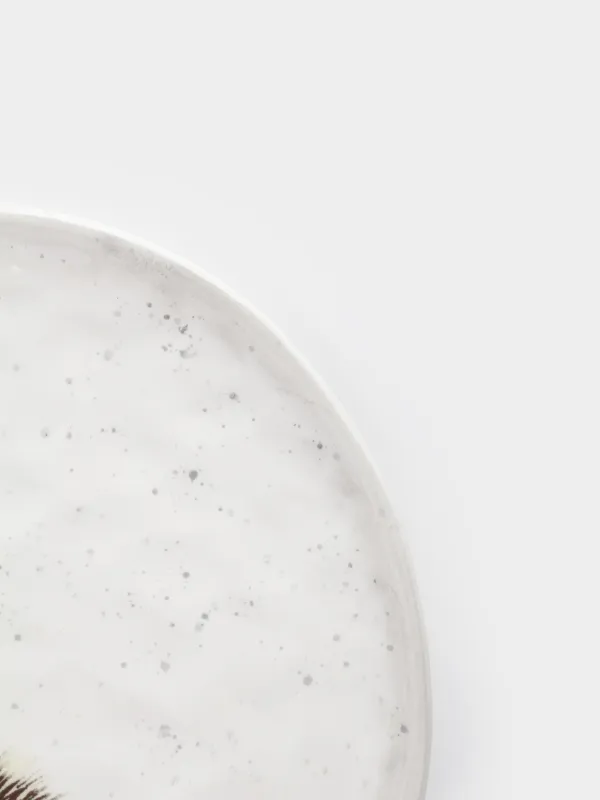 Тарелка закусочная, детская, 19 см, керамика, молочно-серая, в крапинку, Ежик, Hedgehog walk, image-1