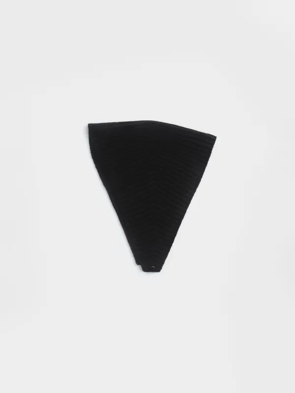 Косынка на пуговице с добавлением шерсти Kerchief, image-0
