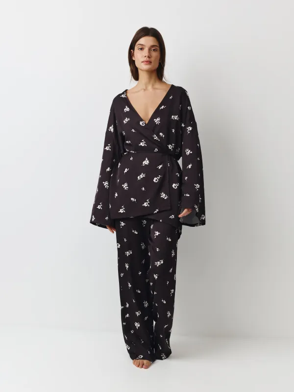 Брюки женские, домашние, р. M, вискоза, черно-белые, Цветы, Leyra, image-0