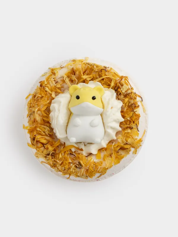 Бомбочка для ванны, 130 гр, с игрушкой, бежевая, Ирландские сливки, Хомяк, Friends spa, image-0