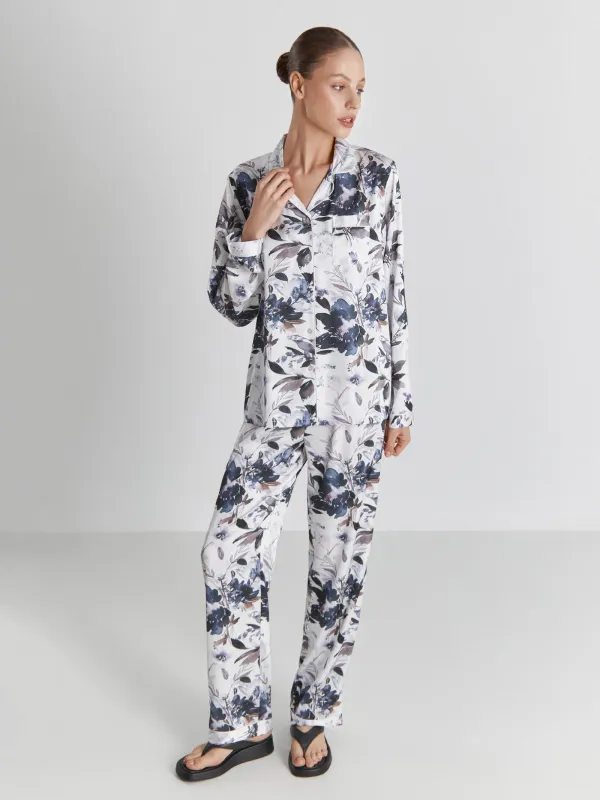 Рубашка женская, с длинным рукавом, полиэстер, молочная, Синие цветы, Rika, image-0