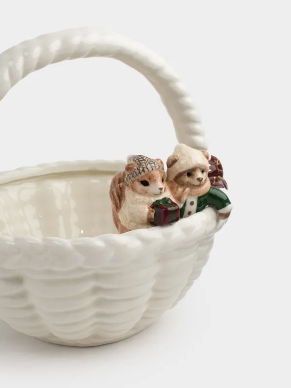 Конфетница, 19х20 см, с ручкой, керамика, молочная, Белка и медведь в корзинке, Christmas animals, image-1