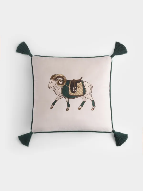 Подушка декоративная, 45х45 см, с кисточками, Баран, Warsheep, image-0