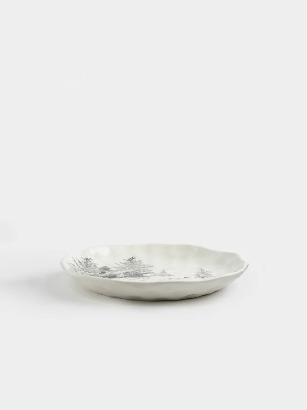 Тарелка обеденная, 28 см, Олень у дома в лесу, Crumple print, image-2