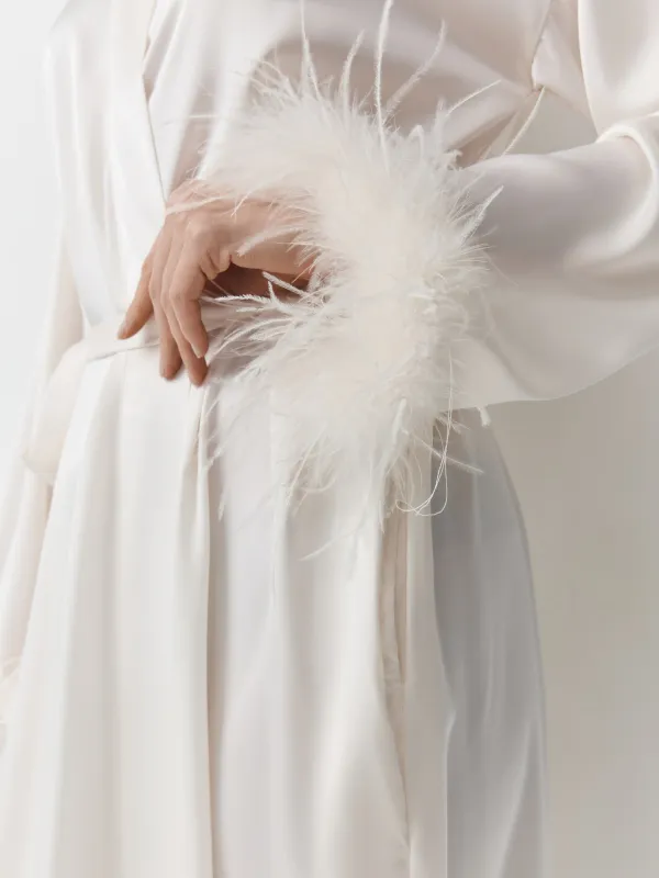 Халат женский, с длинным рукавом, полиэстер/перо, молочный, Adria, image-2