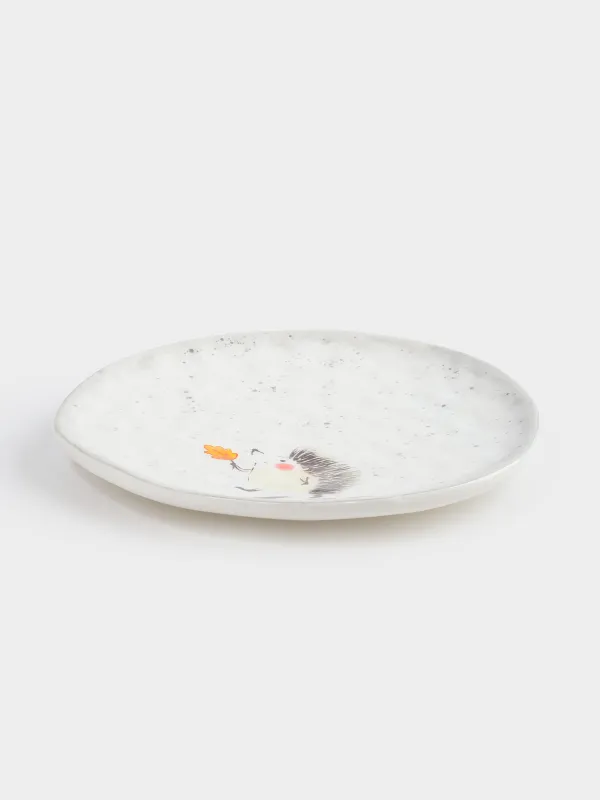 Тарелка закусочная, детская, 19 см, керамика, молочно-серая, в крапинку, Ежик, Hedgehog walk, image-4