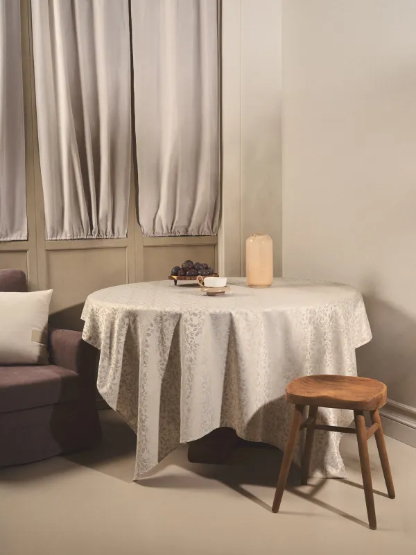 Скатерть, 160х160 см, жаккард, полиэстер, бежевая, Ветви, Slender branches, image-7