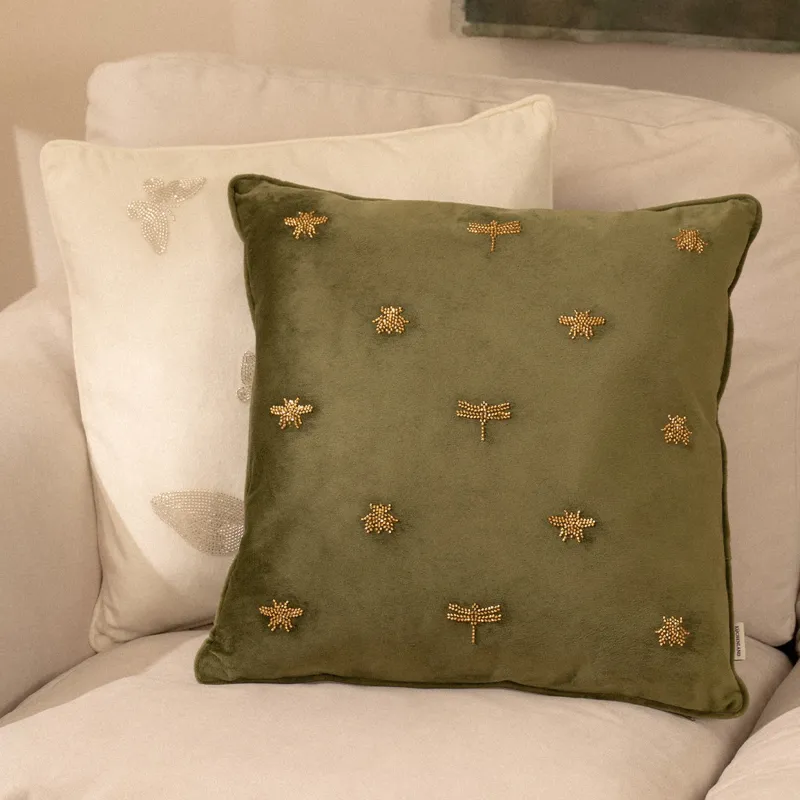 Подушка декоративная, 45х45 см, вельвет/бисер, зеленая, Стрекозы и жуки, Bugs