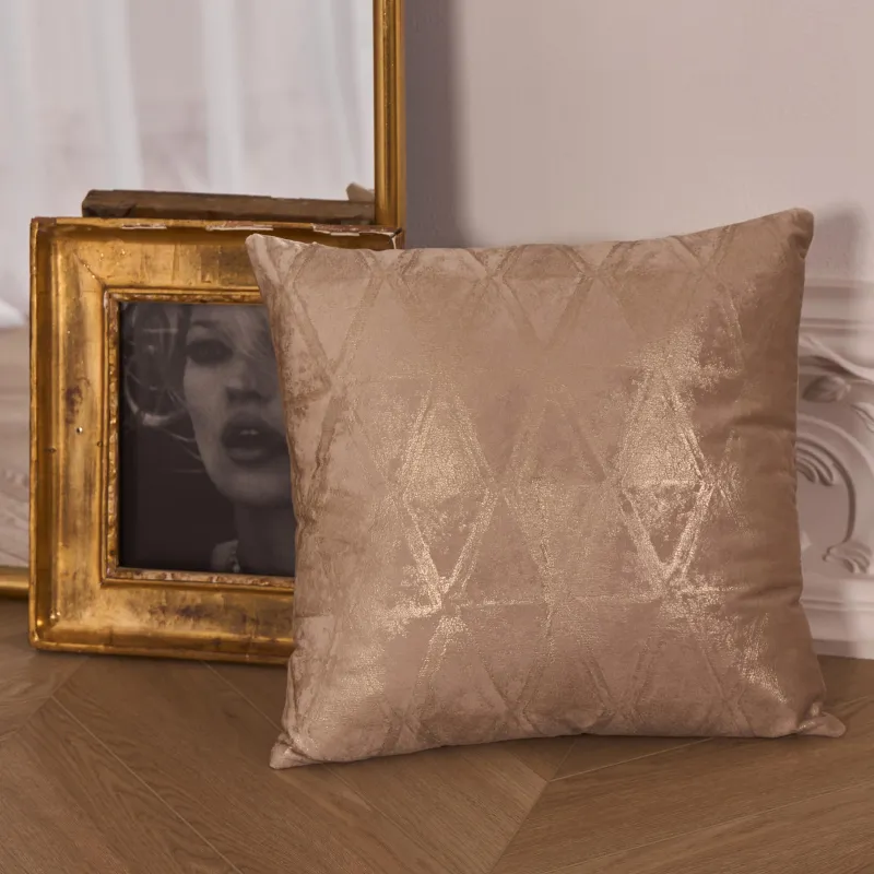 Подушка декоративная, 45х45 см, Золотистое напыление, Abstract
