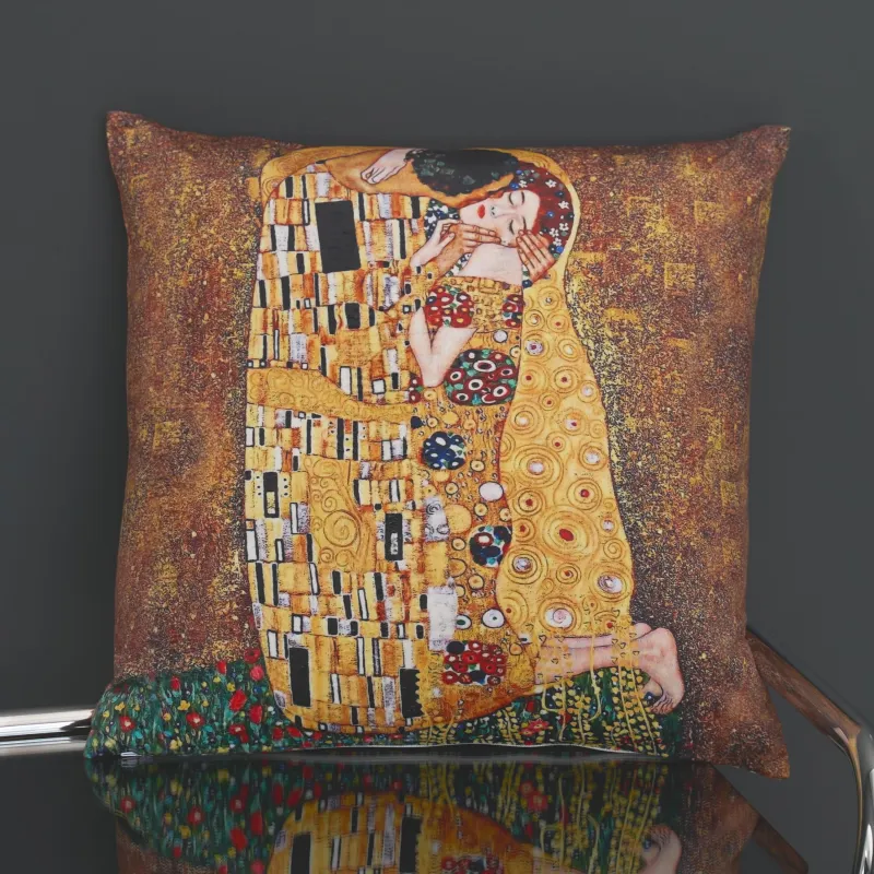 Подушка декоративная, 45х45 см, полиэстер, Поцелуй, Климт, Art поцелуй