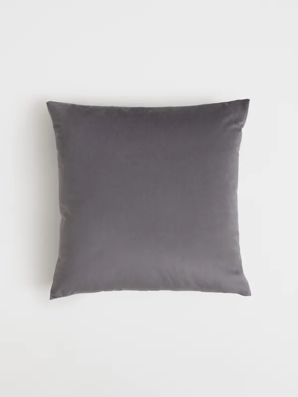 Подушка декоративная, 45х45 см, вельвет, серебристо-серая, Олени в лесу, Winter deer, image-1